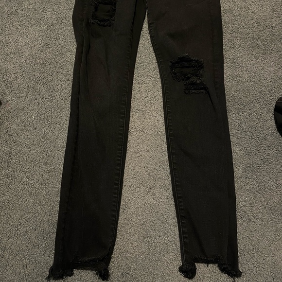 American Eagle Ripped Skinny Jeans - Picture 2 of 5